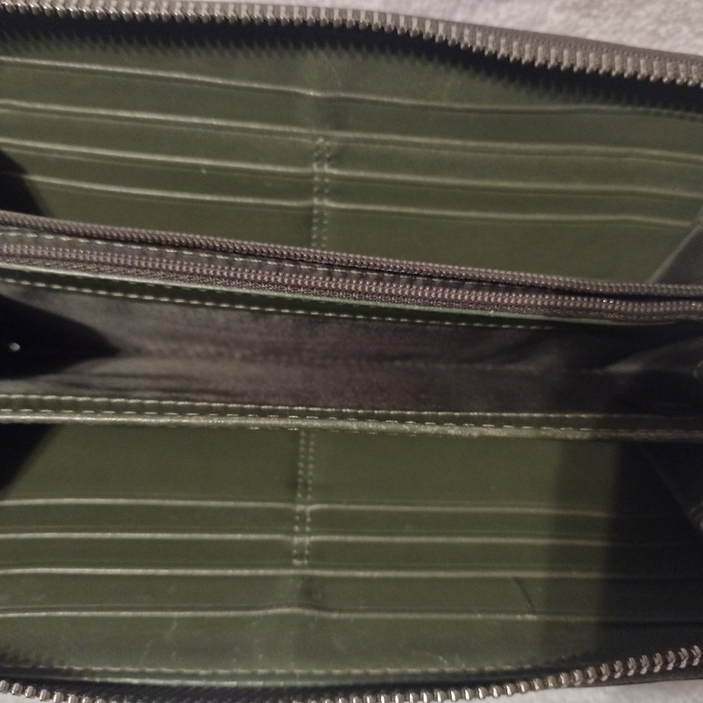 Coach Wallet - Picture 4 of 5